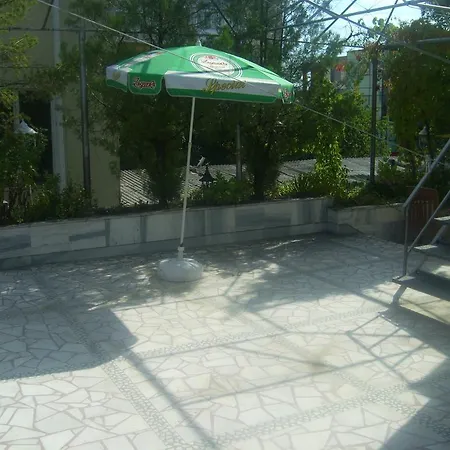 Family George Hotell 3*